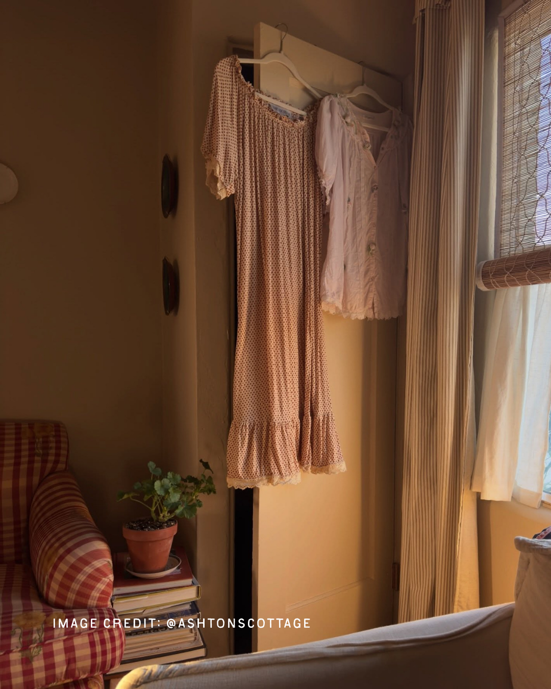Ivory Rosehip Nightgown